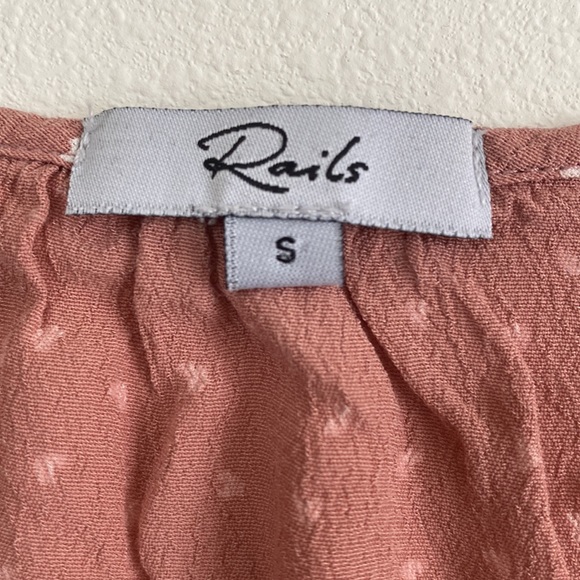 Rails Bretton Rosewood Mini Hearts Pink Button Ruffle Blouse Size Small - Picture 5 of 6